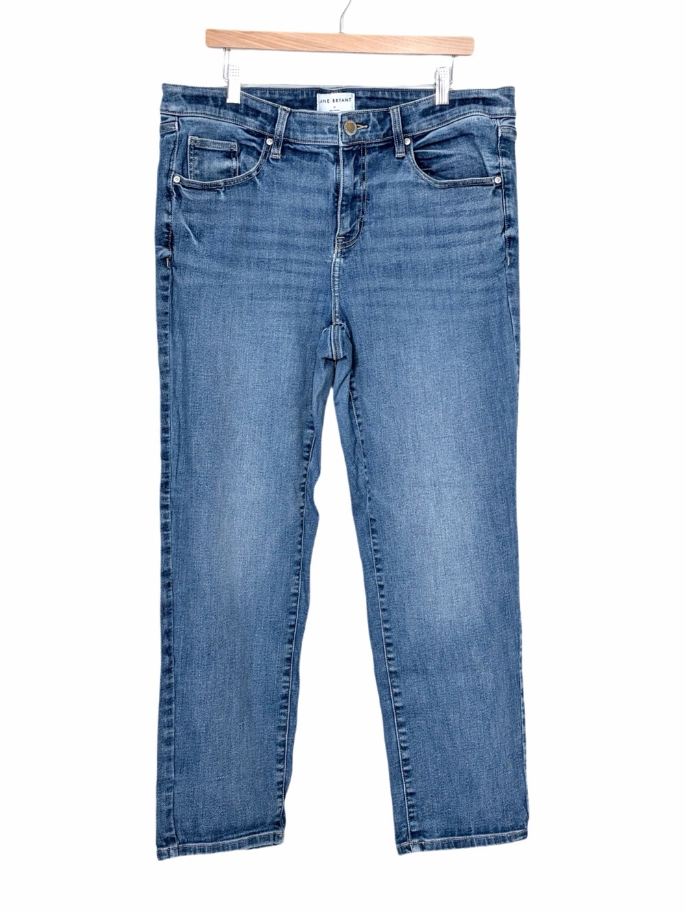 Lane Bryant MID-RISE SIGNATURE FIT STRAIGHT Size 16 Lighter Wash